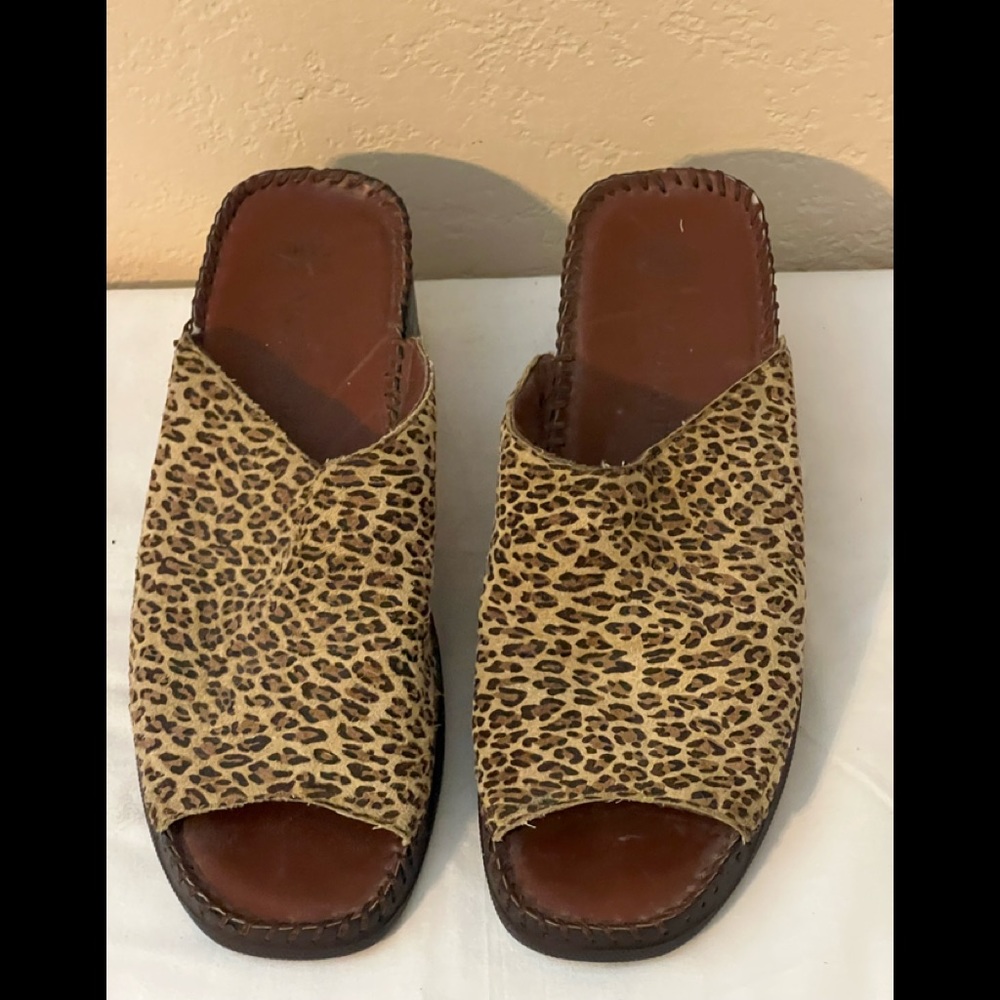 Ladies slides